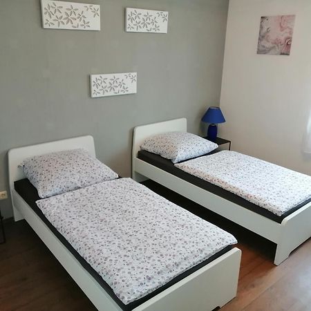 Haus Mohr - Ferienwohnung Im Taunus Weilmunster Eksteriør billede
